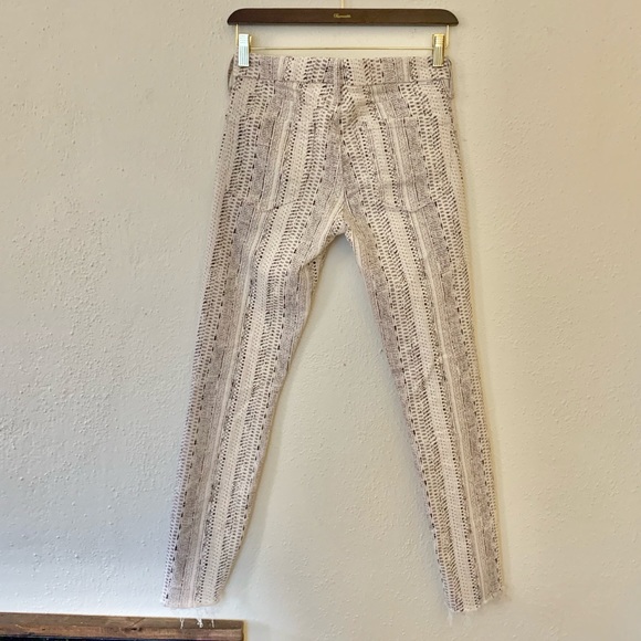 MOTHER Looker Ankle Fray Silver Strand Denim, 27 - Picture 4 of 7